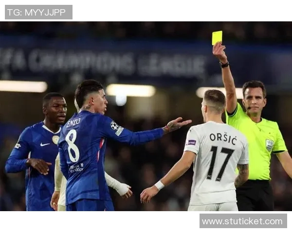 曼城与巴塞尔激战正酣谁将晋级欧冠淘汰赛阶段的巅峰对决 曼城与巴塞尔激战正酣谁将晋级欧冠淘汰赛阶段的巅峰对决